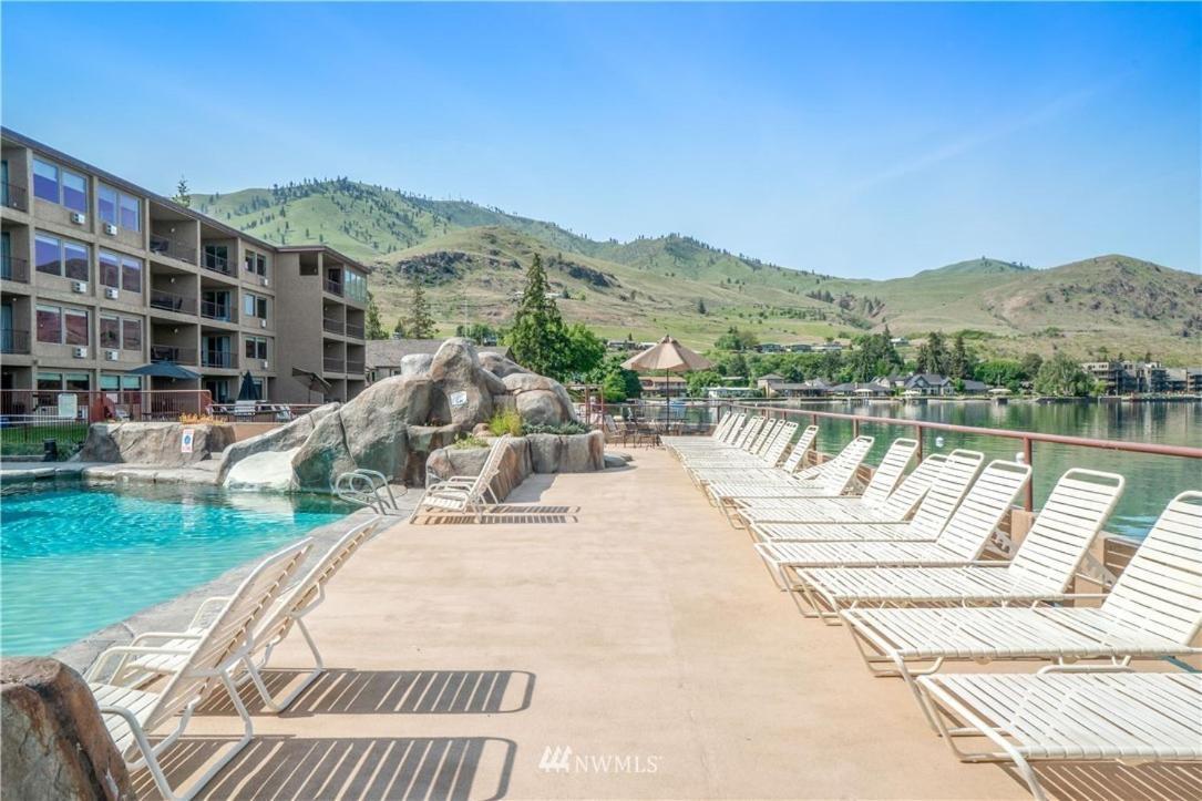 Grandview Lake Chelan- Waterfront View, Pool, Hot Tub, Golf, 1 Min To Downtown Екстериор снимка
